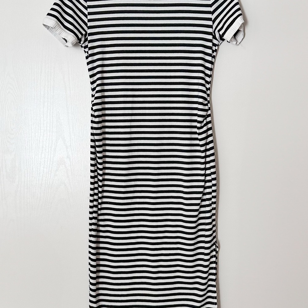 Black Sheath maternity dress